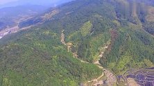 这地方双龙环绕，气势磅礴，财源广进风水宝地