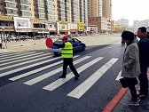 停车礼让即将取消？专家的建议这次靠谱，车主举双手赞同