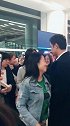 机场偶遇明道，做梦都没想到可以被王子抱，千万不能让男友知道