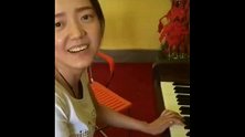 爆笑：小姐姐洗头发越洗越多