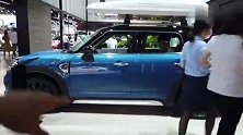 MINI COUNTRYMAN确实是一款精致小资的车型