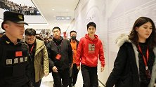 唐人街探案3：昊然弟弟去石家庄，现场的粉丝太热情，场面很火爆