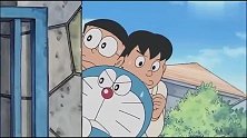 哆啦A梦：两个大雄紧追配送员，要个包裹还上天，说不给就不给！