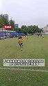 前国脚张琳芃现场指导儿子踢球