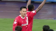 四川发起疯狂反击阿隆门前怒射 若纳森补射将比分扳平