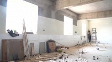 加工厂就快完工，哥俩做顿家常菜犒劳师傅们，感谢这么久的辛苦