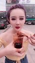 一元一杯爆辣火鸡面，看小姐姐吃相真是馋人