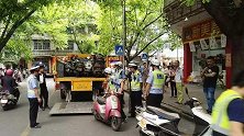 禁摩令后又限电动车，以后出行该咋办，专家建议被全网吐槽！