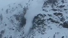 克什米尔地区遭雪崩 印巴两国至少67人死亡