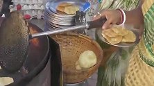 实拍印度街边的小吃摊，看看他们平时吃些什么环境是否真的脏乱差