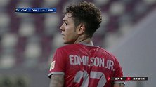 杜海勒后场长传 儒尼奥尔左晃右突内切兜弧线险破门