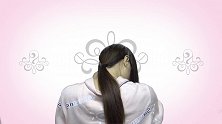 50岁的女人还在披头散发吗？这款发型适合你，简单好打理