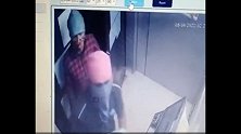 印度三名窃贼盗走整台ATM取款机 取走里面的203万卢比现金