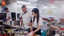 赵丽颖下厨，拍黄瓜时说漏一句话，曝光冯绍峰娶她的原因