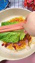 鸡蛋灌饼这样做，花不了3分钟，自己在家也能做哦   #美食