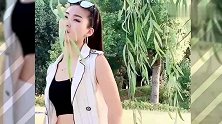 痴情女歌手一首《人在旅途》，词曲入心，百听不腻！