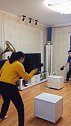 中国的乒乓球，真不是吹出来的，两个凳子也能玩嗨了！