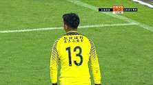 苏宁易购3-0领先！谢鹏飞反击突施冷箭 皮球击中孙捷折射入网