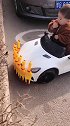 看看宝宝来个侧方停车，比你技术好么