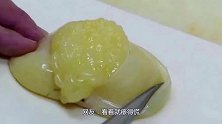 日本人有多爱吃海鲜，连章鱼卵都敢生吃，网友：看着就瘆得慌！