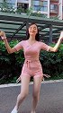 姑娘跳段广场舞，太动感迷人了，还能减肥