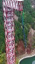 惊险刺激的空中蹦极，需要多大的勇气呢！