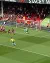 大力出奇迹！英冠惊现超级重炮任意球！