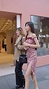 大部分男生都喜欢右边的小姐姐吧！