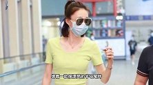 王丽坤穿紧身衣搭运动裤，秀出完美小蛮腰，清新活力似少女