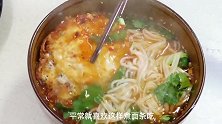 简单好吃的热汤面，自从学会这个做法，一周吃7次都不腻，太香了
