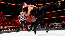 WWE-18年-RAW第1284期：洲际冠军赛 罗门伦斯VS萨摩亚乔-单场