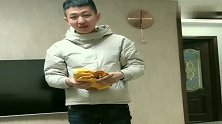 女婿说老丈人丑，老丈人拿着扫把“蓄势待发”，结局却是神反转