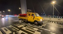 “霸王级”寒潮来袭！！上海南浦大桥连夜撒布5吨融雪剂预除冰