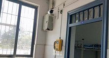 河南一高中女寝走廊装监控 校方：为安全管理装备