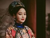因《演员的诞生》走红，如今疑似有新恋情苗头，网友直呼甜度爆表