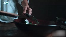 蔡少芬有口福！张晋的黯然销魂面大片，把方便面拍出佛跳墙的感觉