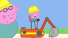 小猪佩奇：佩奇玩的很开心，和弟弟比赛挖土，猪妈妈累垮了！