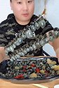 吃货吃泥螺，真是台上几秒钟台下10分钟啊！