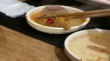 外地人去湖南吃火锅，得涮好几遍水，太辣了！