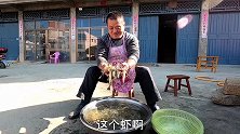 阿胖山买12斤罗氏虾，用50斤粗盐做盐焗虾，味道媲美大龙虾！