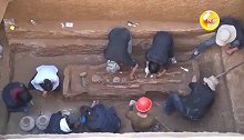 陕西汉墓现罕见陶仓装满小米 西咸新区发现完整西汉墓葬