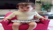 恬宝不听话被妈妈打，没想到竟这么说妈妈，人小鬼大！