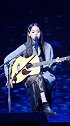 欧阳娜娜不仅有甜美可人的外表，她的歌声也很动听