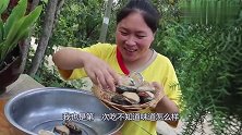 一锅海鲜粥，配10个鲍鱼，胖妹这顿饭下血本了！