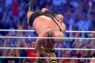 发起火来连大秀哥都摔！盘点瑞士超人职业生涯神力时刻