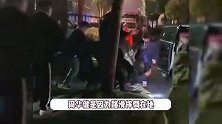 63岁周华健演唱会离场时摔倒，被众人搀扶送医院，本人发声回应