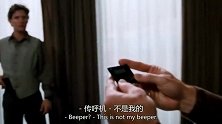 小伙面对国际刑警都不慌，两把消音手枪秒杀一切！