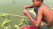 养鸭的水塘有鱼无人钓，农村男孩出来钓一钓，看看他钓了多少？