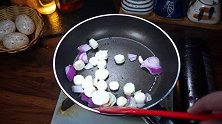 炒山药的家常做法，简单又好吃的洋葱炒山药，清爽开胃