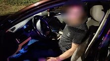 江西景德镇：无证驾驶被查，他想出一招，险些“坑”了弟弟
